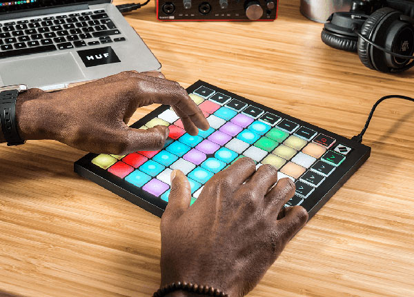 NOVATION LAUNCHPAD X 200.jpg