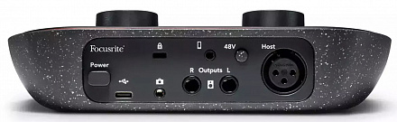 USB аудиоинтерфейс FOCUSRITE Vocaster One Podcast