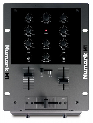 DJ-ПУЛЬТ NUMARK M1